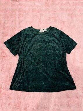 Vintage Bentley Plus Dark Forest Green Velvet Floral Tee